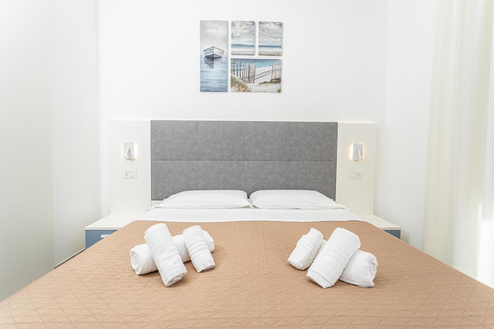 Gallo'S City Rooms 泰尔莫利 外观 照片